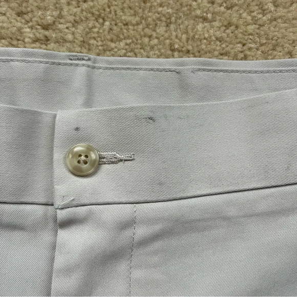 ✅PGA Tour Men's Light Beige Polyester Golf Shorts - Size 44 - VGUC - Flat Front - Picture 9 of 9